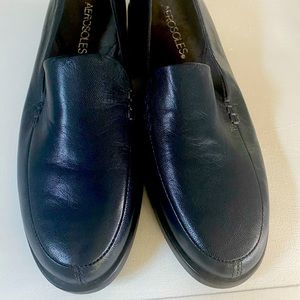 Aerosoles blue leather loafers, nearly new, size 6.5